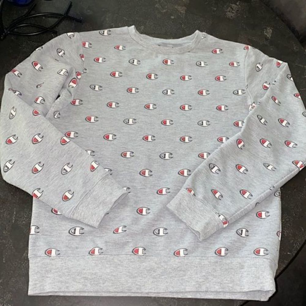 Boys Champion Crew‎ Neck Sweater